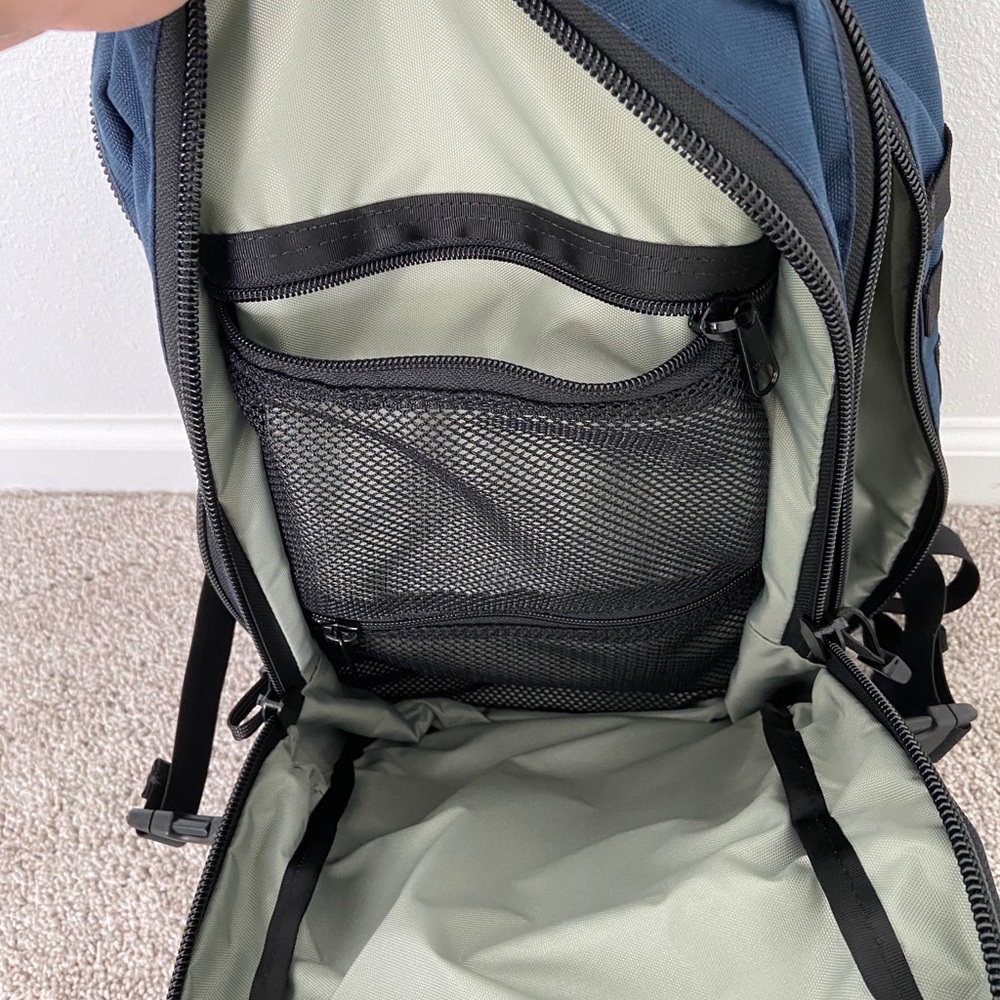 URBRUTEFORCE BACK PACK - Picture 4 of 7